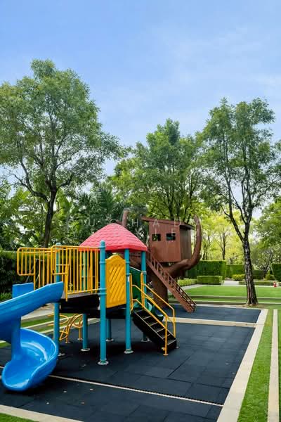 Watermark Chaophraya, Bangkok, Soi Charoennakorn 39-41, Charoennakorn Road, Bang Lam Phu Lang, Khlong San, Bangkok, 3 Bedrooms, 145 sqm, Condo For Sale, by Suchada Yodyiem, 500276133 - DDproperty.com