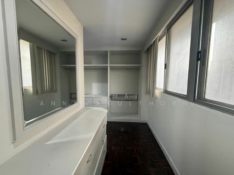 Tai Ping Towers, Bangkok, 582 Soi Sukhumvit 63, Khlong Tan Nua, Watthana, Bangkok, 2 Bedrooms, 130 sqm, Condo For Rent, by Vichai  Annavakulthorn, 500276156 - DDproperty.com