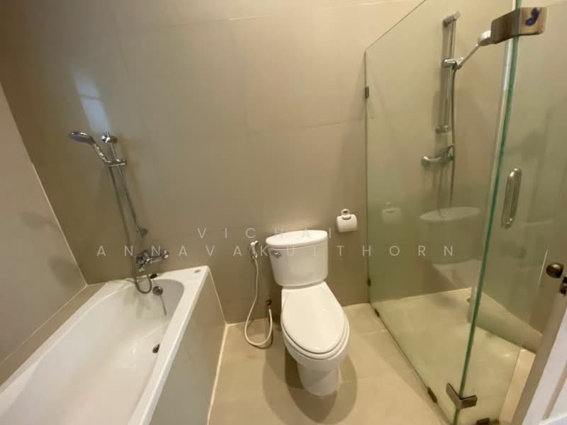 Veranda Ville, Bangkok, Soi Sukhumvit 38, Phra Kanong, Khlong Toei, Bangkok, 4 Bedrooms, 350 sqm, Single Detached House For Rent, by Vichai  Annavakulthorn, 500276167 - DDproperty.com