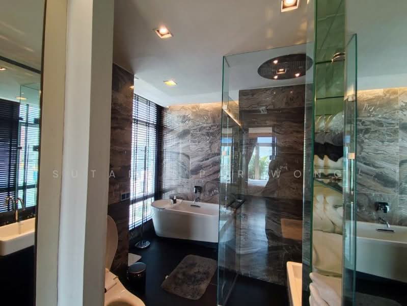 The Height, Bangkok, Soi Sukhumvit 55, Khlong Tan Nua, Watthana, Bangkok, 3 Bedrooms, 184 sqm, Condo For Sale, by Sutapat Pariwong, 500276189 - DDproperty.com