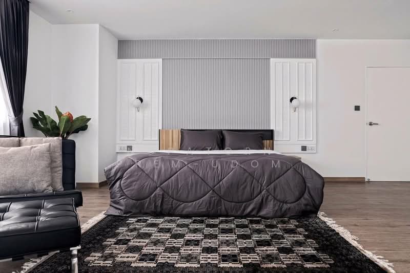 D.S. Tower 1 Sukhumvit 33, Bangkok, Soi Phrom Chit, Khlong Tan Nua, Watthana, Bangkok, 3 Bedrooms, 250 sqm, Condo For Rent, by Nopatorn Prem-udom, 500276193 - DDproperty.com