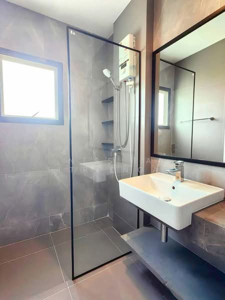 Bangkok Boulevard Bangna KM.5, Samut Prakan, Bang Na-Trat 37 Alley, Bang Kaeo, Bang Plee, Samut Prakan, 4 Bedrooms, 237 sqm, Single Detached House For Rent, by Nissita Jitreengam, 500276266 - DDproperty.com