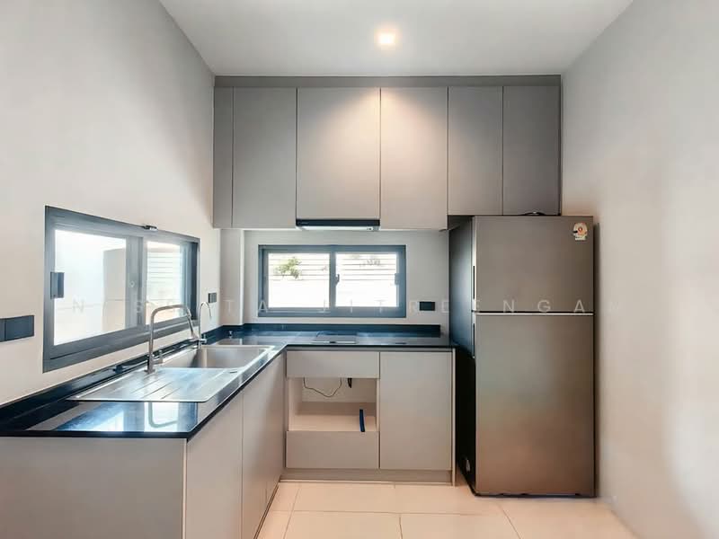 Bangkok Boulevard Bangna KM.5, Samut Prakan, Bang Na-Trat 37 Alley, Bang Kaeo, Bang Plee, Samut Prakan, 4 Bedrooms, 237 sqm, Single Detached House For Rent, by Nissita Jitreengam, 500276266 - DDproperty.com