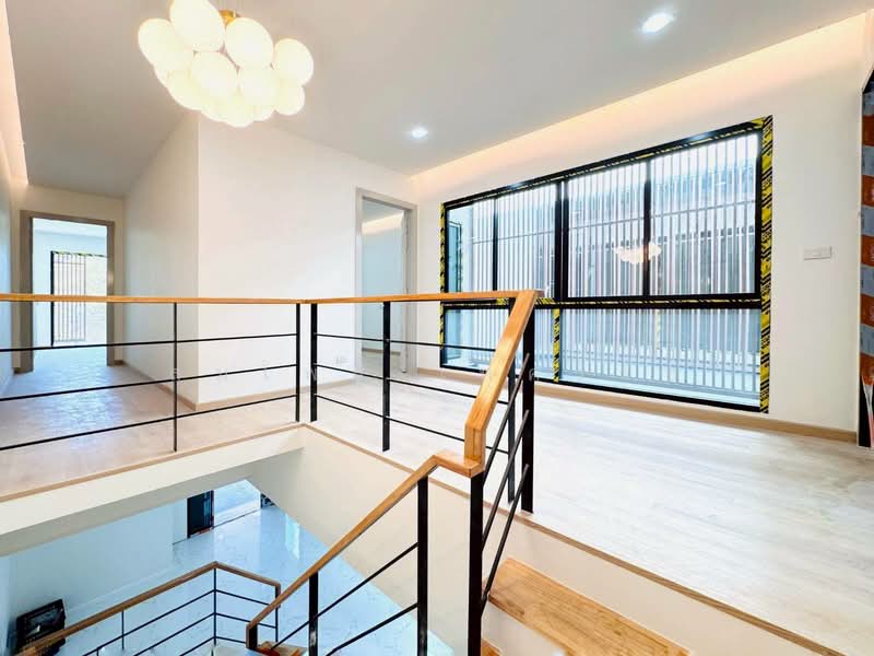 เฉลิมพระเกียรติร.9, Bangkok, Nong Bon, Prawet, Bangkok, 3 Bedrooms, 200 sqm, Semi-Detached House (Twin House) For Sale, by สมโพธิ เทศวิรัช, 500276299 - DDproperty.com