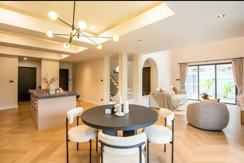 บ้านเดี่ยวหรู ปรีดีพนมยงค์ Pet Friendly, Bangkok, Phra Kanong Nua, Watthana, Bangkok, 3 Bedrooms, 300 sqm, Single Detached House For Rent, by Thiya​ Chaysabut, 500276349 - DDproperty.com