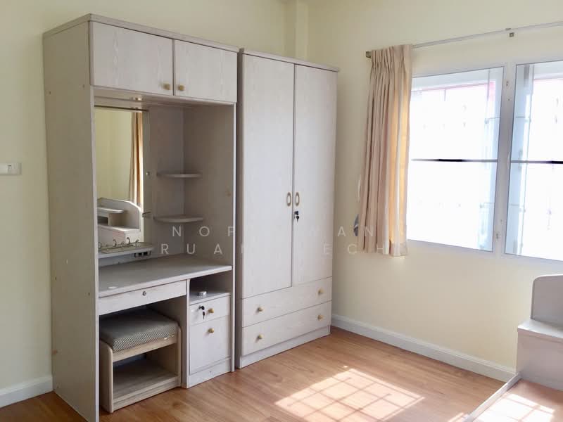 ให้เช่า บ้านเดี่ยว 2 ชั้น ถนนพหลโยธิน ใกล้ มหาวิทยาลัยกรุงเทพรังสิต, Pathum Thani, Khlong Nung, Khlong Luang, Pathum Thani, 3 Bedrooms, 150 sqm, Single Detached House For Rent, by Noppawan Ruangdech, 500276405 - DDproperty.com