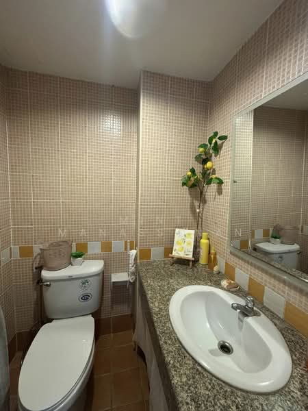 Lumpini Place Suanplu-Sathorn, Bangkok, 435-112 Suan Plu, Thung Maha Mek, Sathon, Bangkok, 2 Bedrooms, 60 sqm, Condo For Rent, by Mint Manassanan, 500276428 - DDproperty.com