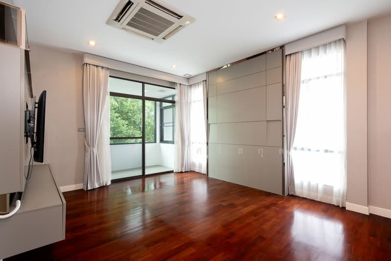 Nantawan Chaengwattana-Ratchapruek, Nonthaburi, 88 Chaiyapruek Road, Bang Tanai, Pak Kret, Nonthaburi, 4 Bedrooms, 231 sqm, Single Detached House For Sale, by ยลศิริ ศรีสกุล, 500276464 - ห้องนอนใหญ่ นันทวัน แจ้งวัฒนะ-ราชพฤกษ์ - DDproperty.com