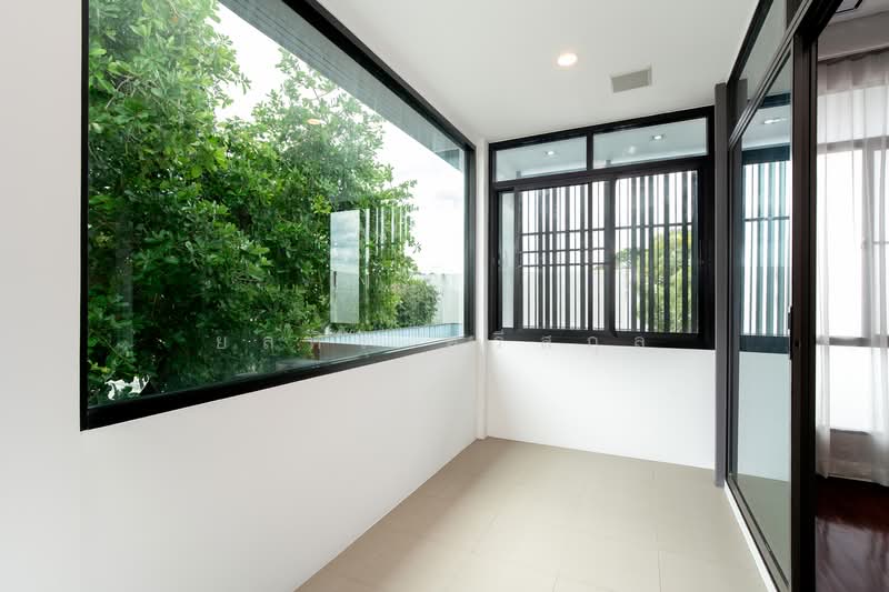 Nantawan Chaengwattana-Ratchapruek, Nonthaburi, 88 Chaiyapruek Road, Bang Tanai, Pak Kret, Nonthaburi, 4 Bedrooms, 231 sqm, Single Detached House For Sale, by ยลศิริ ศรีสกุล, 500276464 - ห้องนอนใหญ่ นันทวัน แจ้งวัฒนะ-ราชพฤกษ์ - DDproperty.com