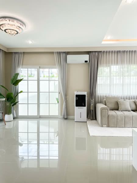 Golden Neo Sathorn : โกลเด้น นีโอ สาทร, กรุงเทพ, ถนนกัลปพฤกษ์, บางขุนเทียน, จอมทอง, กรุงเทพ, 180 ตร.ม., บ้านเดี่ยว ขาย, โดย ธัญวัลย์ มานะกิจรุ่งเรือง, 500276470 - DDproperty.com