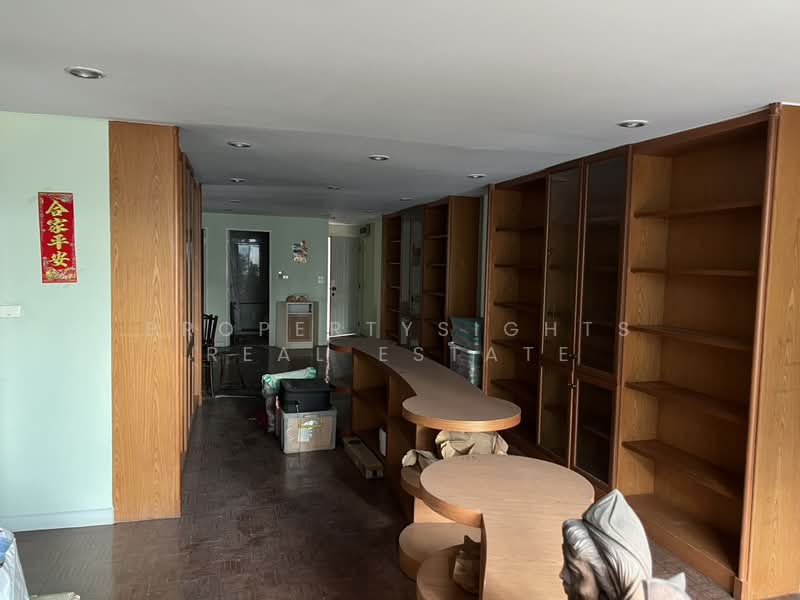 The Prime Suites, Bangkok, 17 Sukhumvit Soi 18, Khlong Toei, Khlong Toei, Bangkok, 3 Bedrooms, 120 sqm, Condo For Sale, by PROPERTYSIGHTS REAL ESTATE, 500276491 - DDproperty.com