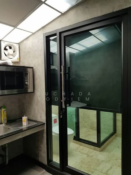 2-BR Townhouse, Bangkok, Huai Khwang, Huai Khwang, Bangkok, 2 Bedrooms, 120 sqm, Townhouse For Sale, by Suchada Yodyiem, 500276578 - DDproperty.com