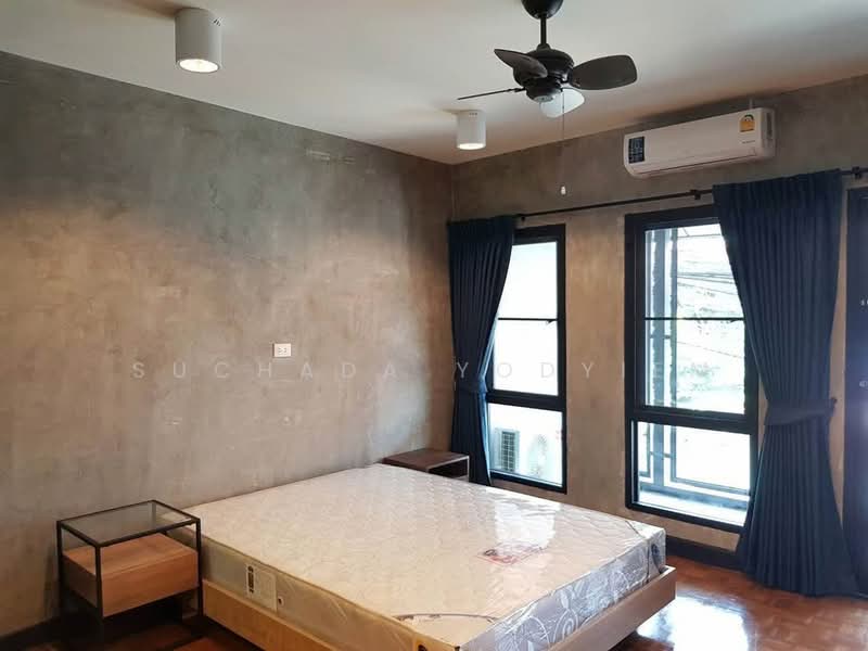 2-BR Townhouse, Bangkok, Huai Khwang, Huai Khwang, Bangkok, 2 Bedrooms, 120 sqm, Townhouse For Sale, by Suchada Yodyiem, 500276578 - DDproperty.com