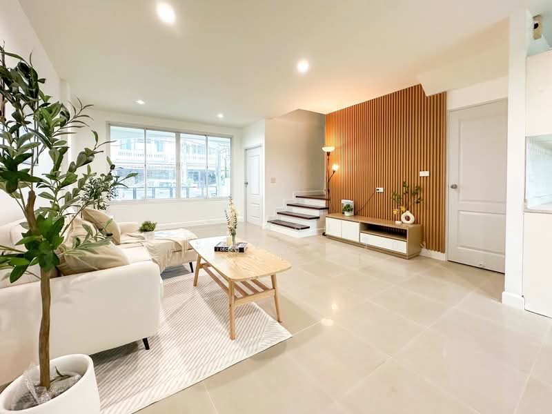 De Siam Suan Luang Rama 9 Village, Bangkok, Dok Mai, Prawet, Bangkok, 4 Bedrooms, 160 sqm, Townhouse For Sale, by ธัญวัลย์ มานะกิจรุ่งเรือง, 500276580 - DDproperty.com