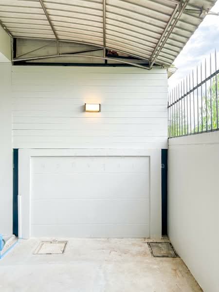 หมู่บ้าน เดอ สยาม สวนหลวง ร.9, กรุงเทพ, ดอกไม้, ประเวศ, กรุงเทพ, 160 ตร.ม., ทาวน์เฮ้าส์ ขาย, โดย ธัญวัลย์ มานะกิจรุ่งเรือง, 500276580 - DDproperty.com