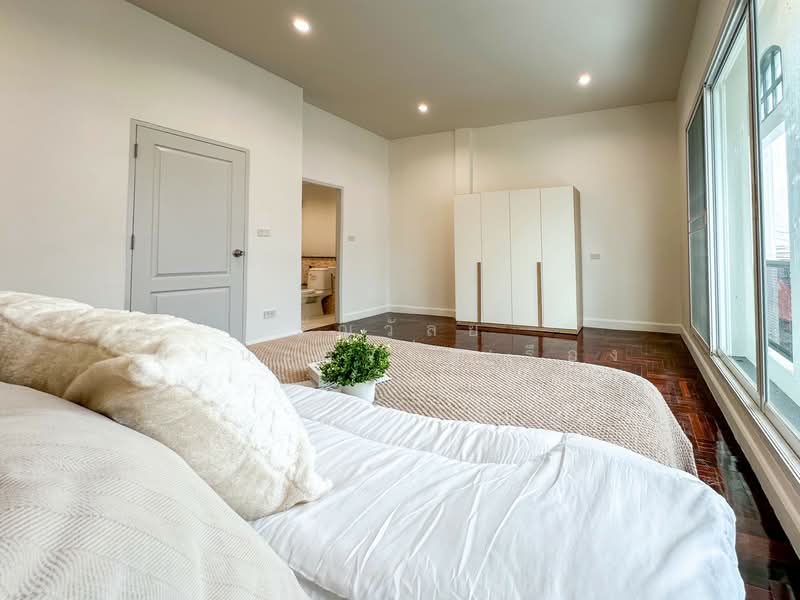 De Siam Suan Luang Rama 9 Village, Bangkok, Dok Mai, Prawet, Bangkok, 4 Bedrooms, 160 sqm, Townhouse For Sale, by ธัญวัลย์ มานะกิจรุ่งเรือง, 500276580 - DDproperty.com