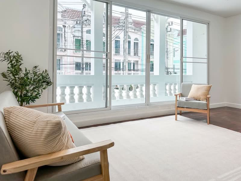 หมู่บ้าน เดอ สยาม สวนหลวง ร.9, กรุงเทพ, ดอกไม้, ประเวศ, กรุงเทพ, 160 ตร.ม., ทาวน์เฮ้าส์ ขาย, โดย ธัญวัลย์ มานะกิจรุ่งเรือง, 500276580 - DDproperty.com