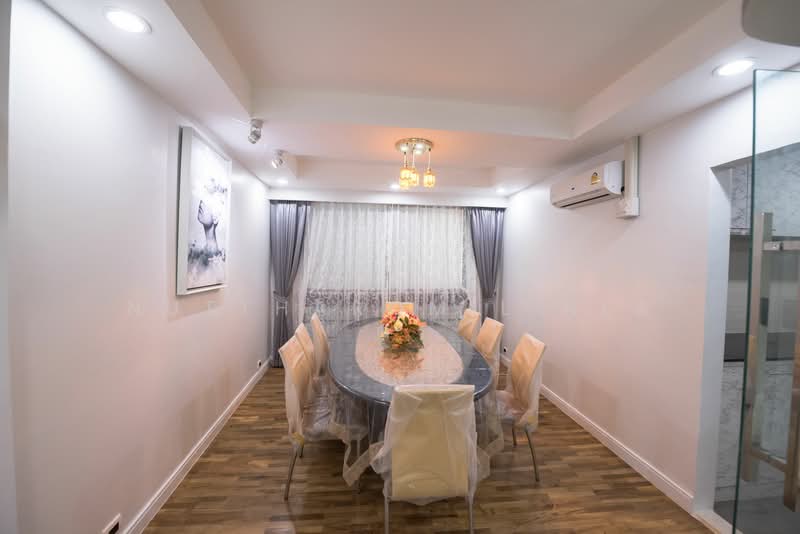 President Park Sukhumvit 24, Bangkok, 99 Sukhumvit 24 Alley, Khlongtoei Nua, Watthana, Bangkok, 3 Bedrooms, 240 sqm, Condo For Sale, by Nuttharom Linla, 500276586 - DDproperty.com