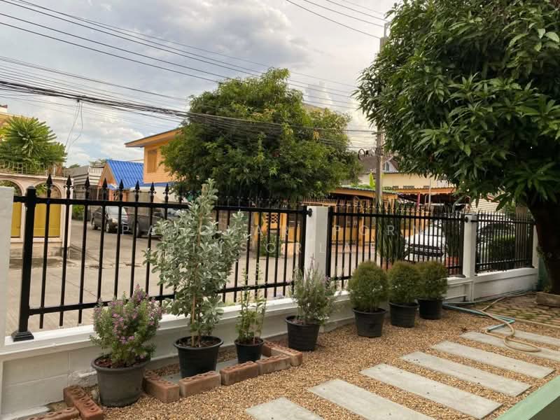 4-BR House, Bangkok, Wat Tha Pra, Bangkok Yai, Bangkok, 4 Bedrooms, 250 sqm, Single Detached House For Sale, by Patcharaporn Binsorlae, 500276608 - DDproperty.com