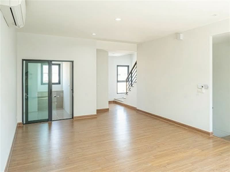 Baan Klang Mueng Phaholyothin-Vibhavadi : บ้านกลางเมือง พหลโยธิน-วิภาวดี, กรุงเทพ, Phahonyothin, สนามบิน, ดอนเมือง, กรุงเทพ, 170 ตร.ม., ทาวน์เฮ้าส์ ขาย, โดย คุณ ชนกานต์ สำราญดี (กาน), 500276689 - DDproperty.com