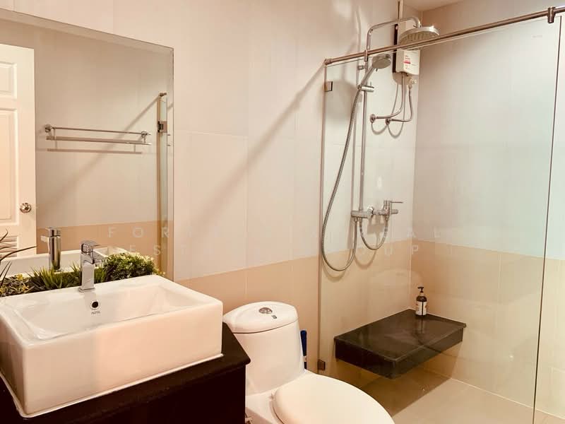 Sukhumvit Living Town, Bangkok, 299 Sukhumvit 21 Road, Khlongtoei Nua, Watthana, Bangkok, 2 Bedrooms, 80 sqm, Condo For Rent, by Forty-Six Real Estate Group, 500276706 - DDproperty.com