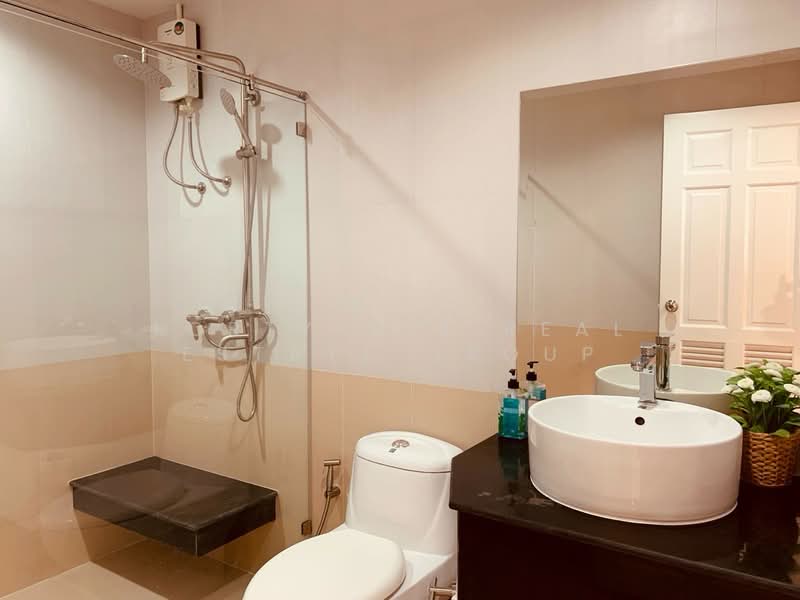Sukhumvit Living Town, Bangkok, 299 Sukhumvit 21 Road, Khlongtoei Nua, Watthana, Bangkok, 2 Bedrooms, 80 sqm, Condo For Rent, by Forty-Six Real Estate Group, 500276706 - DDproperty.com