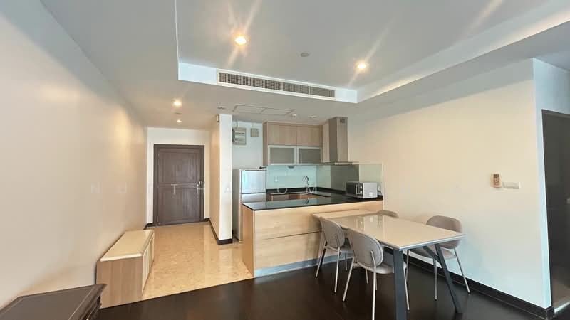 Sathorn Gardens, Bangkok, 39 South Sathorn Road, Thung Maha Mek, Sathon, Bangkok, 2 Bedrooms, 94 sqm, Condo For Sale, by Nuttharom Linla, 500276716 - DDproperty.com