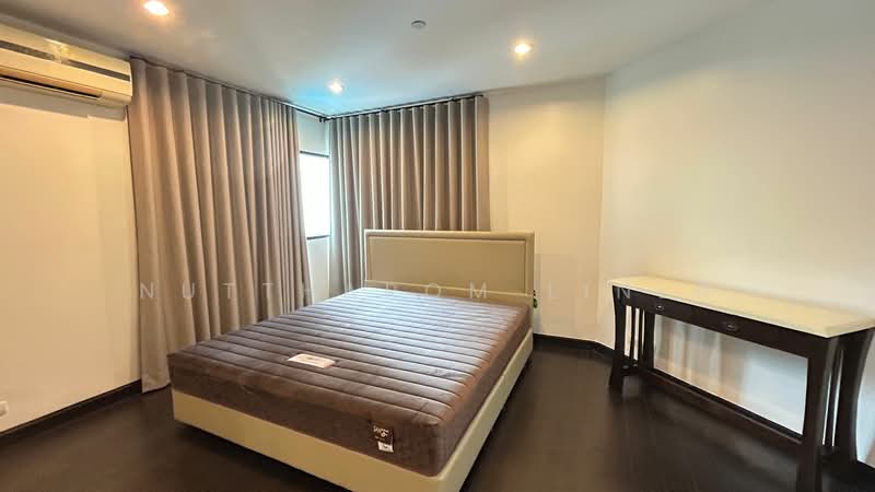 Sathorn Gardens, Bangkok, 39 South Sathorn Road, Thung Maha Mek, Sathon, Bangkok, 2 Bedrooms, 94 sqm, Condo For Sale, by Nuttharom Linla, 500276716 - DDproperty.com