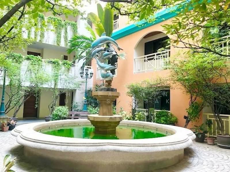Aree Place Sukhumvit 26 : อารีย์ เพลส สุขุมวิท 26, กรุงเทพ, คลองตัน, คลองเตย, กรุงเทพ, 173 ตร.ม., คอนโด ขาย, โดย Khlueanphon Nukulsirisak, 500276718 - DDproperty.com