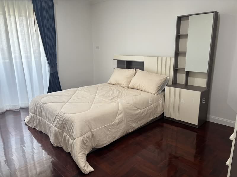 Baan Suanpetch, Bangkok, 18 Soi Sukhumvit 39, Khlong Tan Nua, Watthana, Bangkok, 3 Bedrooms, 135 sqm, Condo For Rent, by Shinyu Real Estate, 500276761 - DDproperty.com