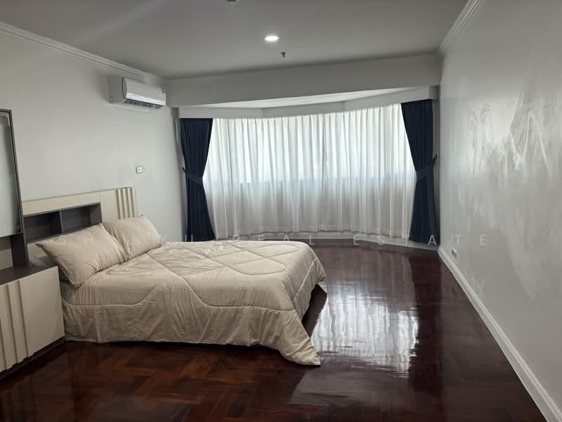 Baan Suanpetch, Bangkok, 18 Soi Sukhumvit 39, Khlong Tan Nua, Watthana, Bangkok, 3 Bedrooms, 135 sqm, Condo For Rent, by Shinyu Real Estate, 500276761 - DDproperty.com