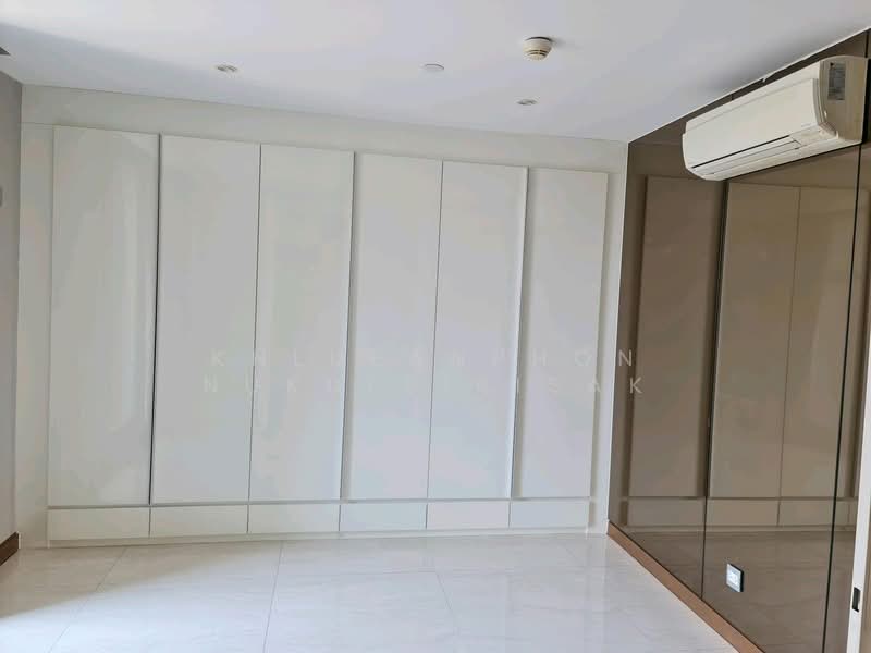 H Sukhumvit 43, Bangkok, 28 Sukhumvit 34 Road, Khlong Tan Nua, Watthana, Bangkok, 4 Bedrooms, 238 sqm, Condo For Rent, by Khlueanphon Nukulsirisak, 500276776 - DDproperty.com