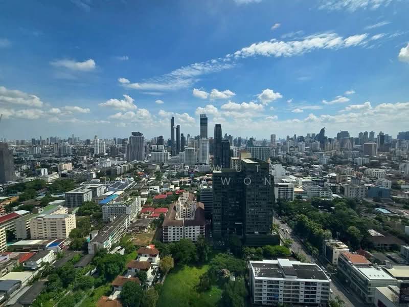 The Monument Thonglor, Bangkok, 998 Thonglor Road, Khlong Tan Nua, Watthana, Bangkok, 3 Bedrooms, 252 sqm, Condo For Rent, by Sarawut Ratchawong, 500276839 - DDproperty.com