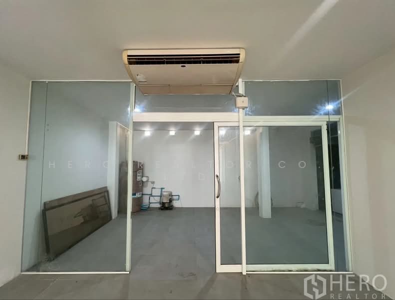 ให้เช่า โฮมออฟฟิศ 300 ตรม. BTS เอกมัย กรุงเทพ HRE00640, กรุงเทพ, สุขุมวิท, คลองตันเหนือ, วัฒนา, กรุงเทพ, 300 ตร.ม., ตึกแถว-อาคารพาณิชย์ ให้เช่า, โดย Hero Realtor Co., Ltd., 500276868 - DDproperty.com