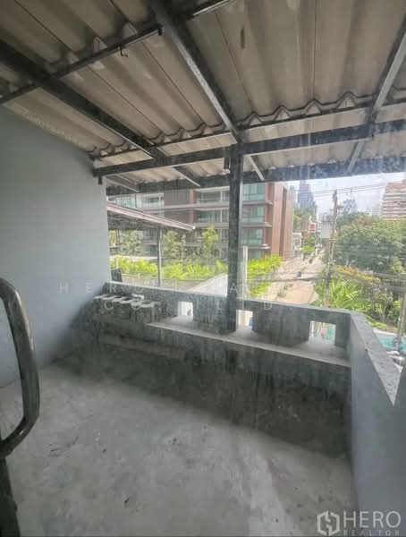 For Rent Home Office 300 sqm BTS Ekkamai Watthana Bangkok HRE00640, Bangkok, สุขุมวิท, Khlong Tan Nua, Watthana, Bangkok, , 300 sqm, Shophouse For Rent, by Hero Realtor Co., Ltd., 500276868 - DDproperty.com