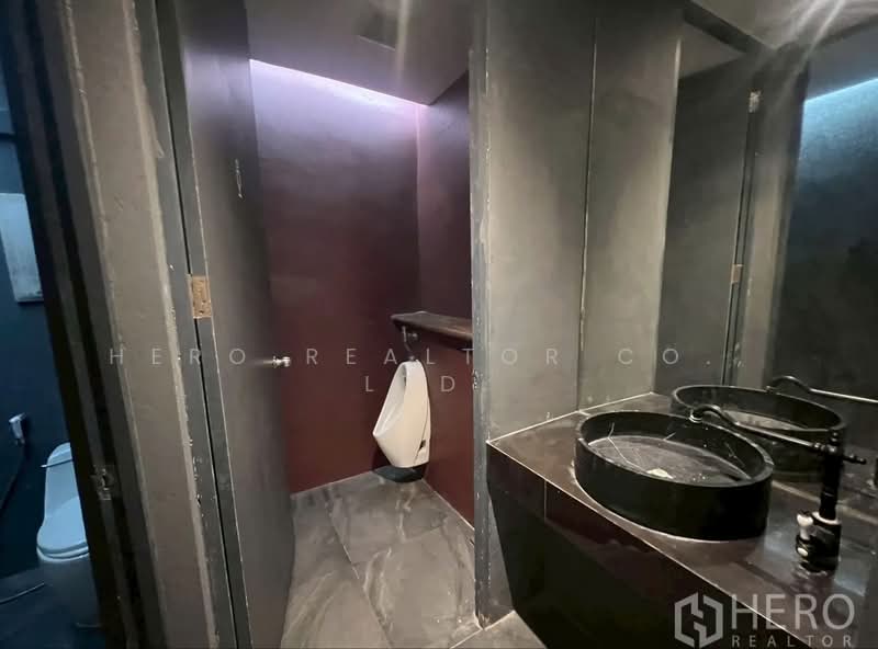 ให้เช่า โฮมออฟฟิศ 300 ตรม. BTS เอกมัย กรุงเทพ HRE00640, กรุงเทพ, สุขุมวิท, คลองตันเหนือ, วัฒนา, กรุงเทพ, 300 ตร.ม., ตึกแถว-อาคารพาณิชย์ ให้เช่า, โดย Hero Realtor Co., Ltd., 500276868 - DDproperty.com