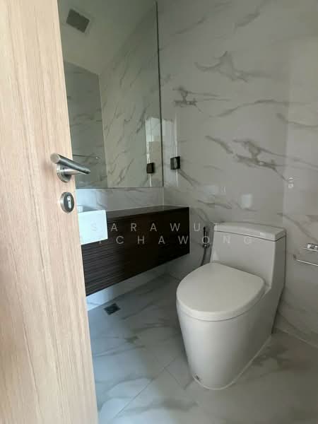 Noble BE19 Sukhumvit, Bangkok, 89 Sukhumvit 19 Alley, Khlong Tan Nua, Watthana, Bangkok, 1 Bedroom, 35 sqm, Condo For Rent, by Sarawut Ratchawong, 500276883 - DDproperty.com