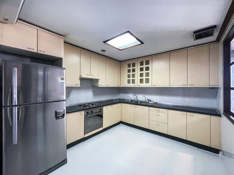 Richmond Palace, Bangkok, Soi Sukhumvit 43 Sukhumvit Road, Khlong Tan Nua, Watthana, Bangkok, 2 Bedrooms, 144 sqm, Condo For Sale, by Nuttharom Linla, 500276887 - DDproperty.com