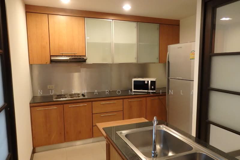 Royal Castle Sukhumvit, Bangkok, 30 Soi Sukhumvit 39, Khlongtoei Nua, Watthana, Bangkok, 3 Bedrooms, 139 sqm, Condo For Sale, by Nuttharom Linla, 500276898 - DDproperty.com