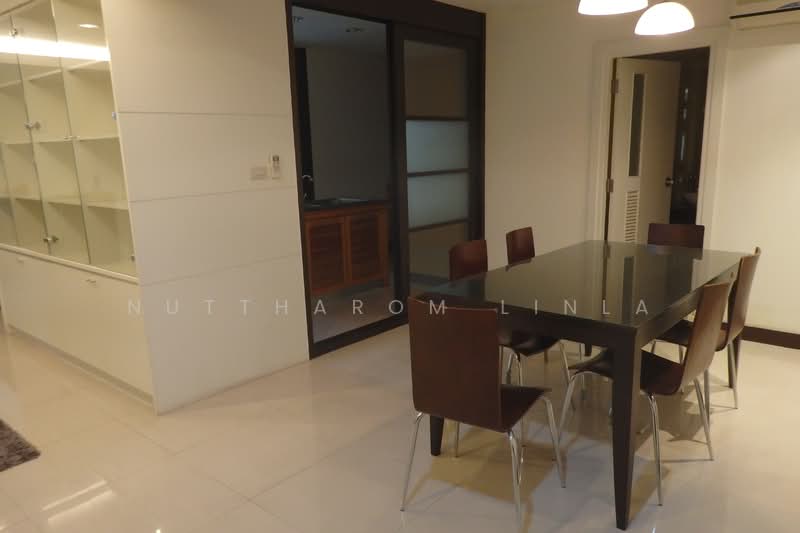 Royal Castle Sukhumvit, Bangkok, 30 Soi Sukhumvit 39, Khlongtoei Nua, Watthana, Bangkok, 3 Bedrooms, 139 sqm, Condo For Sale, by Nuttharom Linla, 500276898 - DDproperty.com