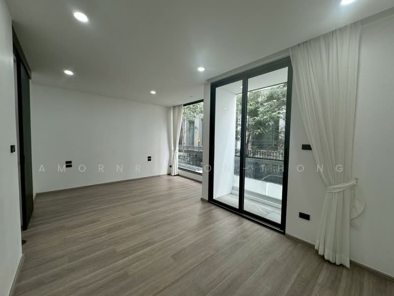 Townhouse, Bangkok, Khlong Tan Nua, Watthana, Bangkok, 4 Bedrooms, 250 sqm, Townhouse For Sale, by Amornrat On-Thong, 500276916 - DDproperty.com