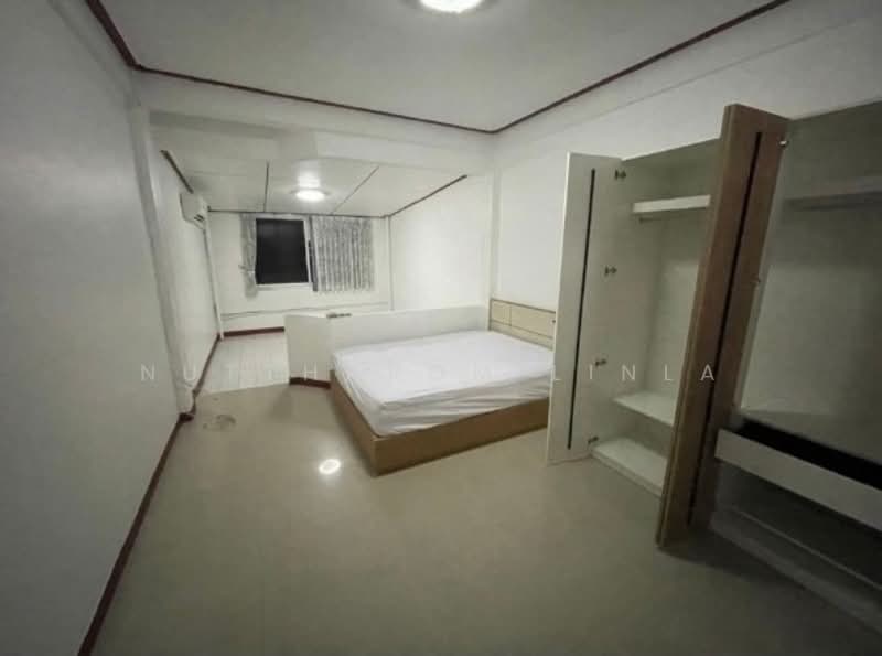 5-BR Townhouse, Bangkok, Din Daeng, Din Daeng, Bangkok, 5 Bedrooms, 120 sqm, Townhouse For Sale, by Nuttharom Linla, 500276923 - DDproperty.com