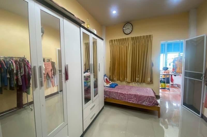 บ้านเดี่ยว 2 ชั้น เนื้อที่ 52 ตร.ว. ซอยนาคนิวาส 49, Bangkok, Lat Phrao, Lat Phrao, Bangkok, 4 Bedrooms, 208 sqm, Single Detached House For Sale, by ชนะชาติ นนท์ตา, 500276932 - DDproperty.com