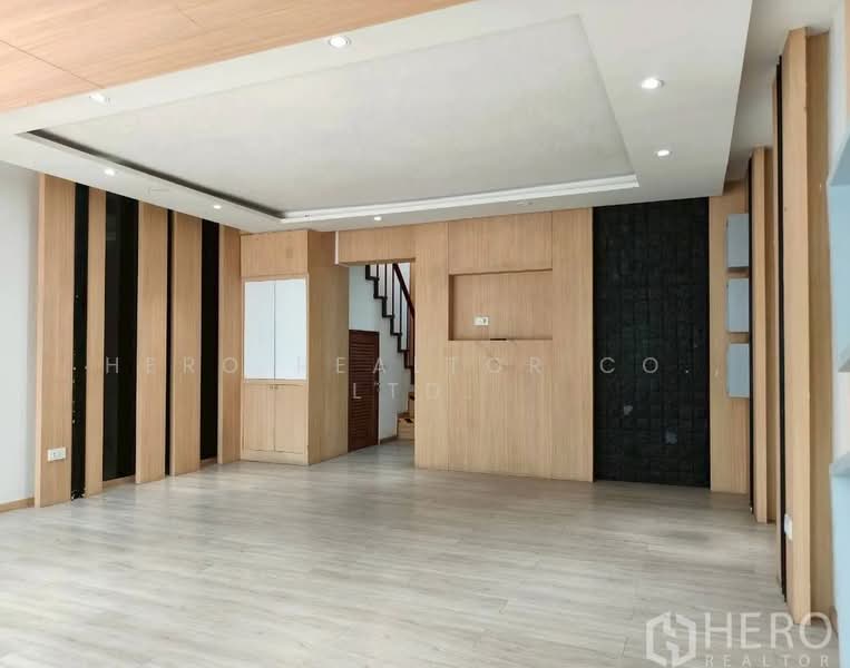 For rent Home Office 300 sqm BTS Thonglor Watthana Bangkok HRE00638, Bangkok, สุขุมวิท, Khlong Tan Nua, Watthana, Bangkok, 3 Bedrooms, 300 sqm, Townhouse For Rent, by Hero Realtor Co., Ltd., 500276977 - DDproperty.com