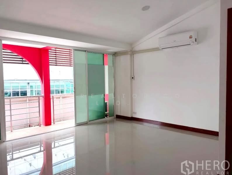 For rent Home Office 300 sqm BTS Thonglor Watthana Bangkok HRE00638, Bangkok, สุขุมวิท, Khlong Tan Nua, Watthana, Bangkok, 3 Bedrooms, 300 sqm, Townhouse For Rent, by Hero Realtor Co., Ltd., 500276977 - DDproperty.com