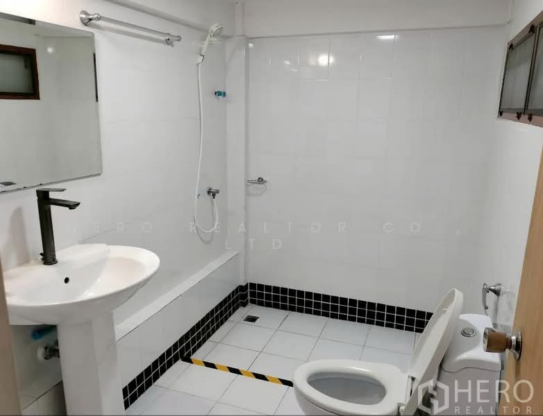 For rent Home Office 300 sqm BTS Thonglor Watthana Bangkok HRE00638, Bangkok, สุขุมวิท, Khlong Tan Nua, Watthana, Bangkok, 3 Bedrooms, 300 sqm, Townhouse For Rent, by Hero Realtor Co., Ltd., 500276977 - DDproperty.com