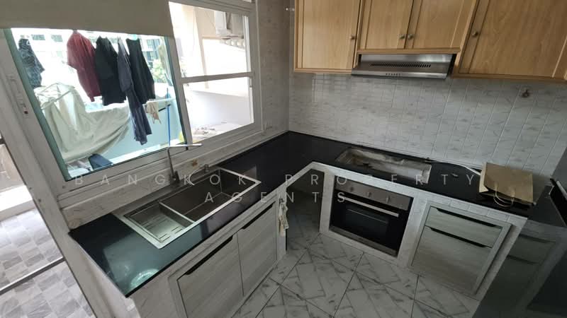 Tongtip Mansion, Bangkok, Soi Sukhumvit 47, Khlong Tan Nua, Watthana, Bangkok, 3 Bedrooms, 250 sqm, Condo For Rent, by BANGKOK PROPERTY AGENTS, 500277041 - DDproperty.com