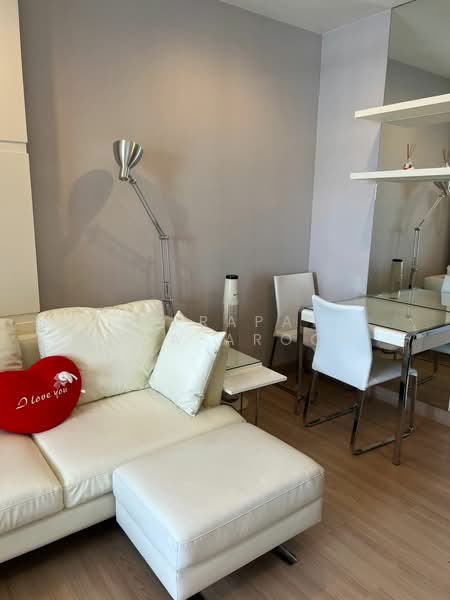 Urbano Absolute Sathon-Taksin, Bangkok, 345 Charoen Nakhon 14/2 Alley, Khlong Ton Sai, Khlong San, Bangkok, 1 Bedroom, 30 sqm, Condo For Sale, by Teerapat Utha-aroon, 500277104 - DDproperty.com