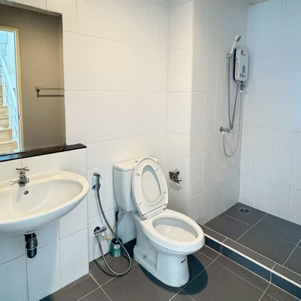 Baan Klang Muang Pinklao - Charan, Bangkok, along the expressway Si Rat  Road-Outer Ring Road, Bang O, Bang Phlat, Bangkok, 3 Bedrooms, 150 sqm, Townhouse For Rent, by AJHOMECENTER - คุณหยก, 500277135 - DDproperty.com