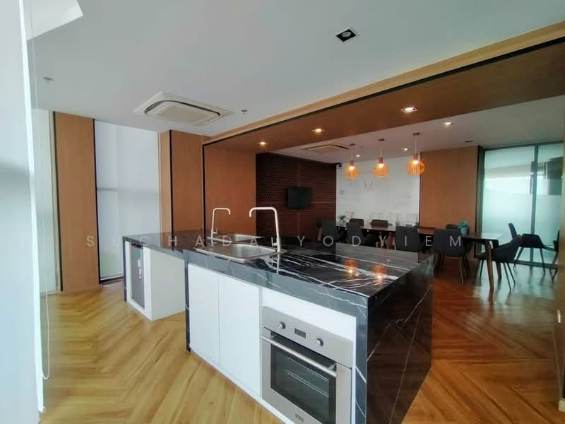 undefined, Bangkok, Praborommaharatchawang, Phra Nakhon, Bangkok, 2 Bedrooms, 50 sqm, Single Detached House For Sale, by Suchada Yodyiem, 500277181 - DDproperty.com